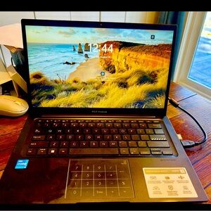 ASUS VivoBook Laptop 14,15,17- Sleek Black Design w/ Case